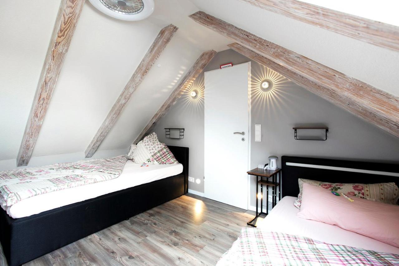 Uhses Ferienwohnung Heide  Exteriör bild